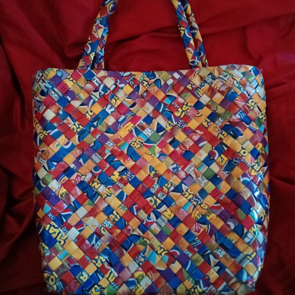BUBBLE GUM  YUM YUM RAINBOW OF COLORS BAG - Picture 1 of 1